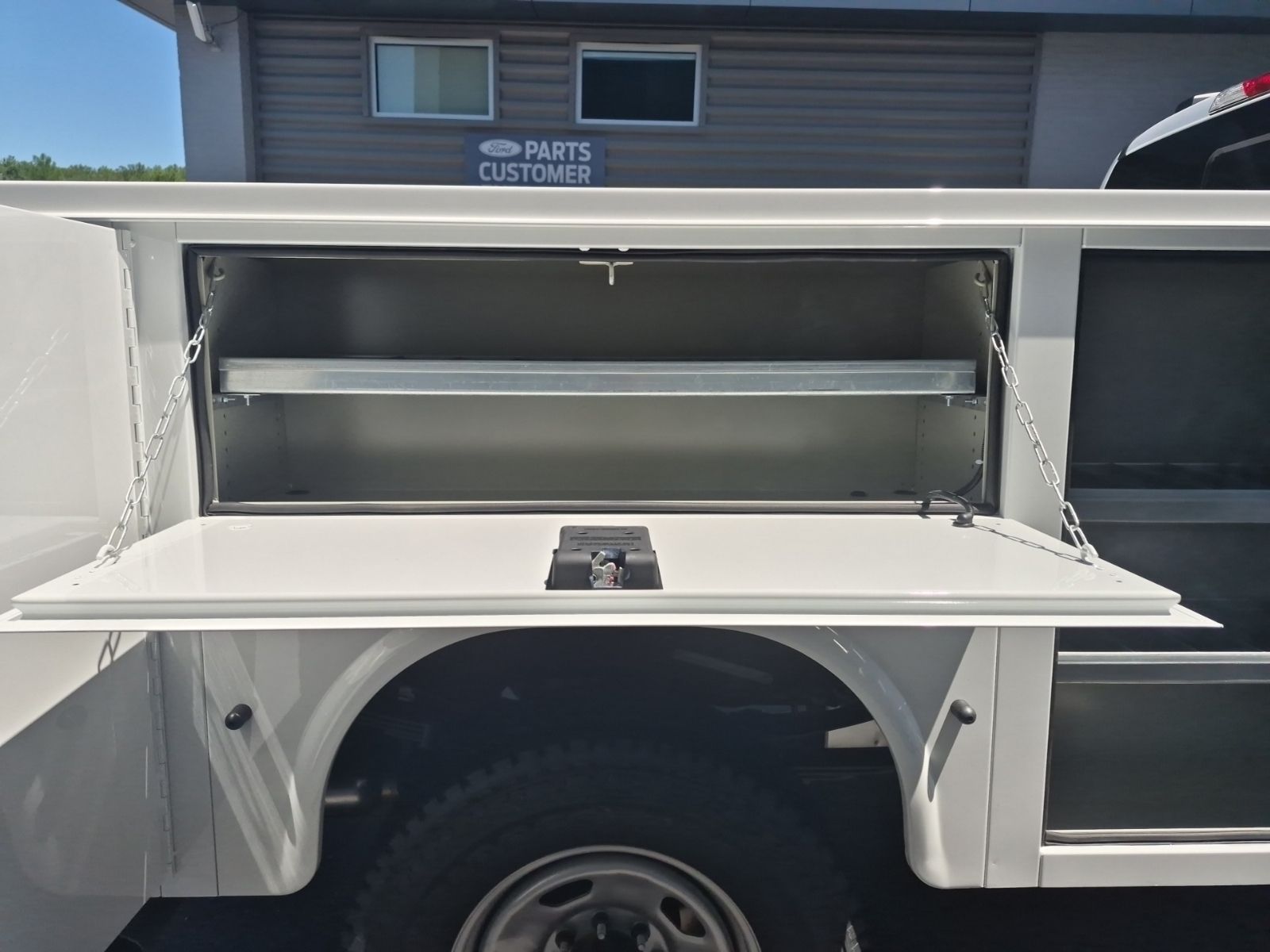 New 2026 Oxford White Ford XL SERVICE BODY image 3