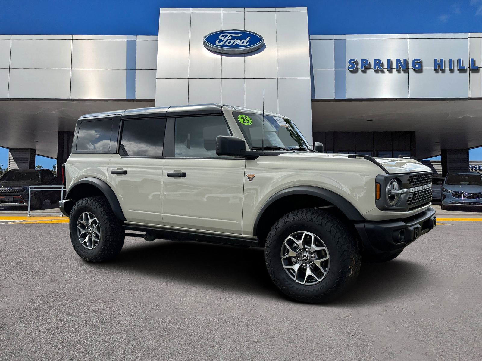 Desert Sand 2025 Ford Bronco SUV / Crossover Four-Wheel Drive Automatic