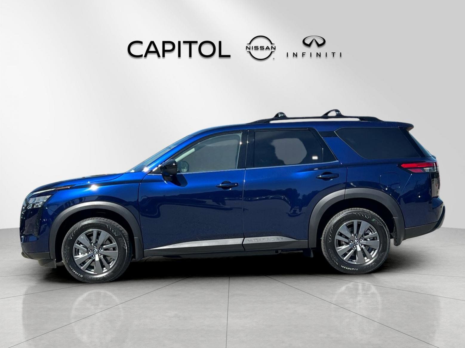 View vehicle photo 2