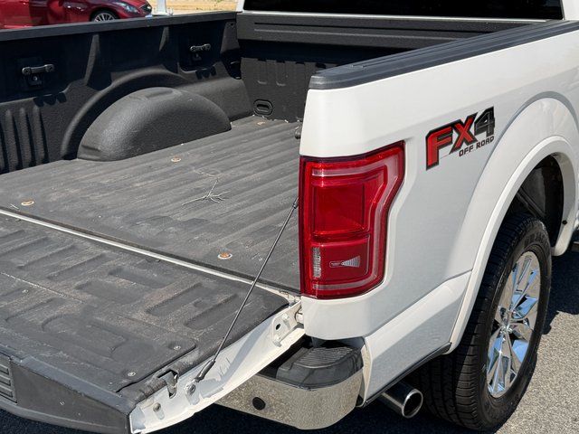 Used 2015 White Platinum Clearcoat Metallic Ford Lariat image 43
