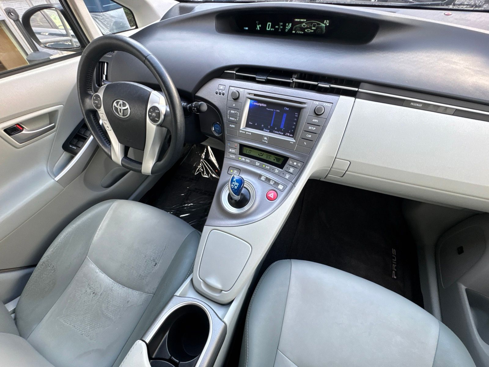 Used 2015 Winter Gray Metallic Toyota Four image 33