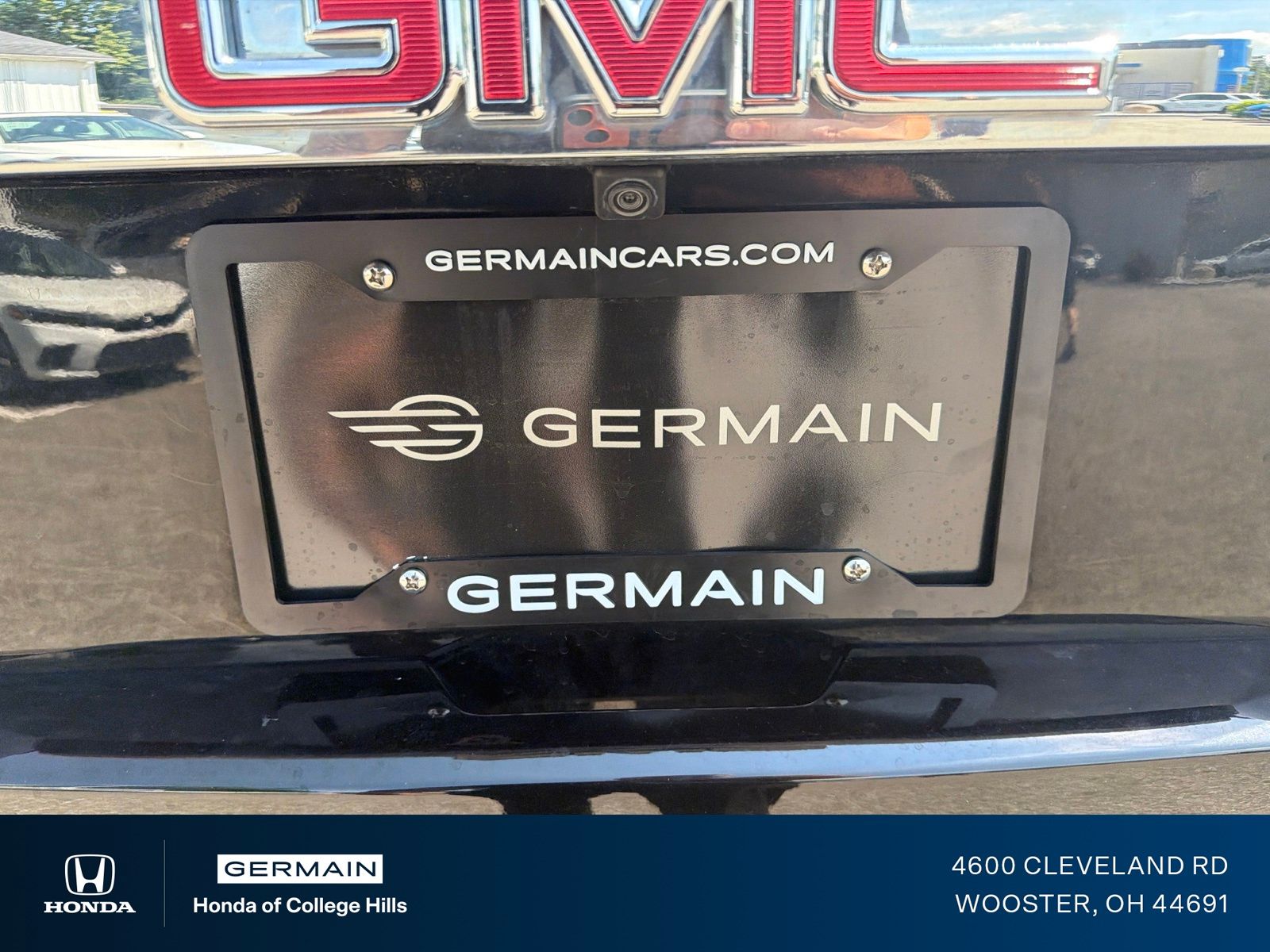 Used 2018 Black GMC Denali image 8