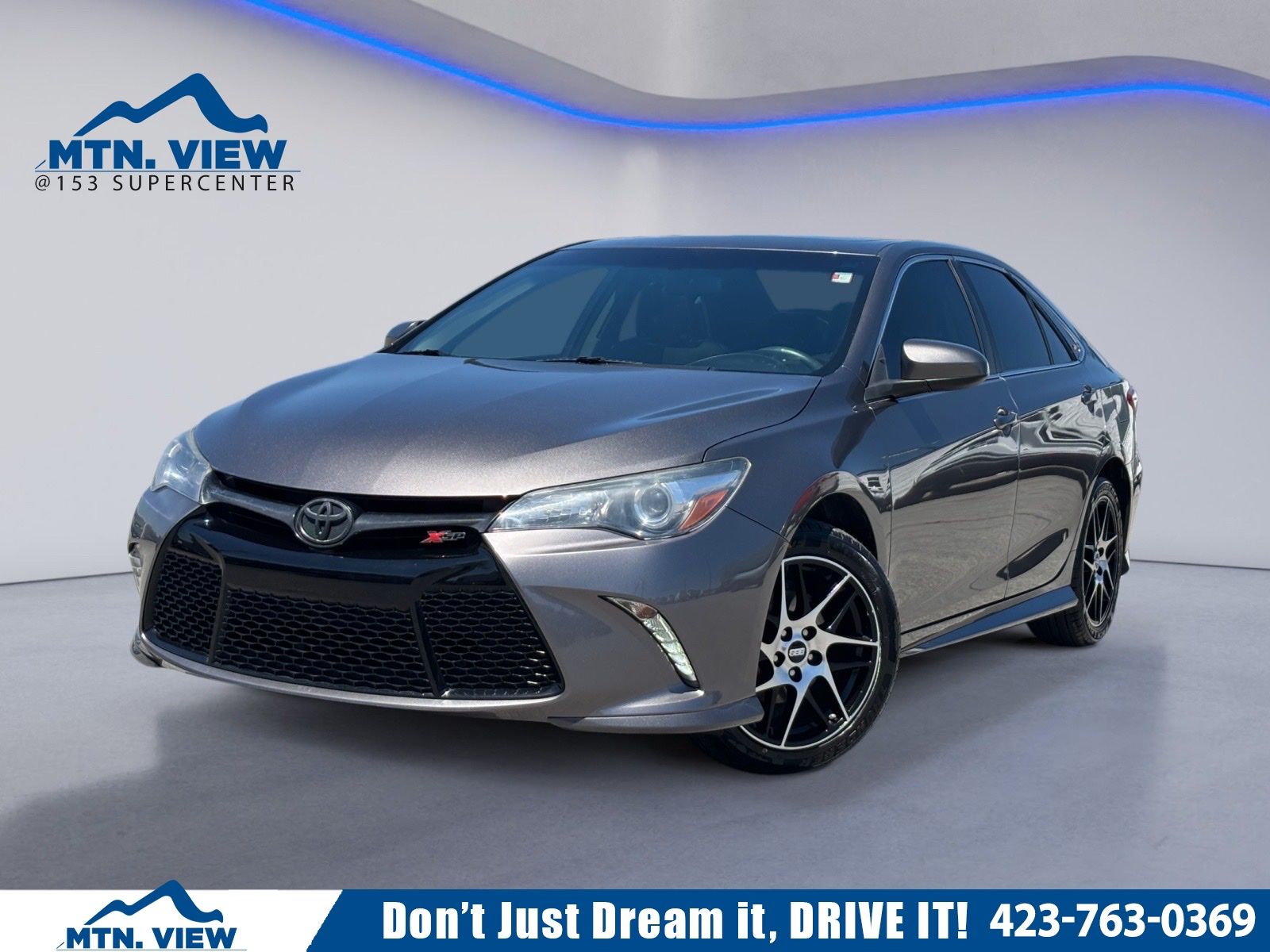 Predawn Gray Mica 2017 Toyota Camry SE Sedan Front-Wheel Drive 6-Speed Automatic