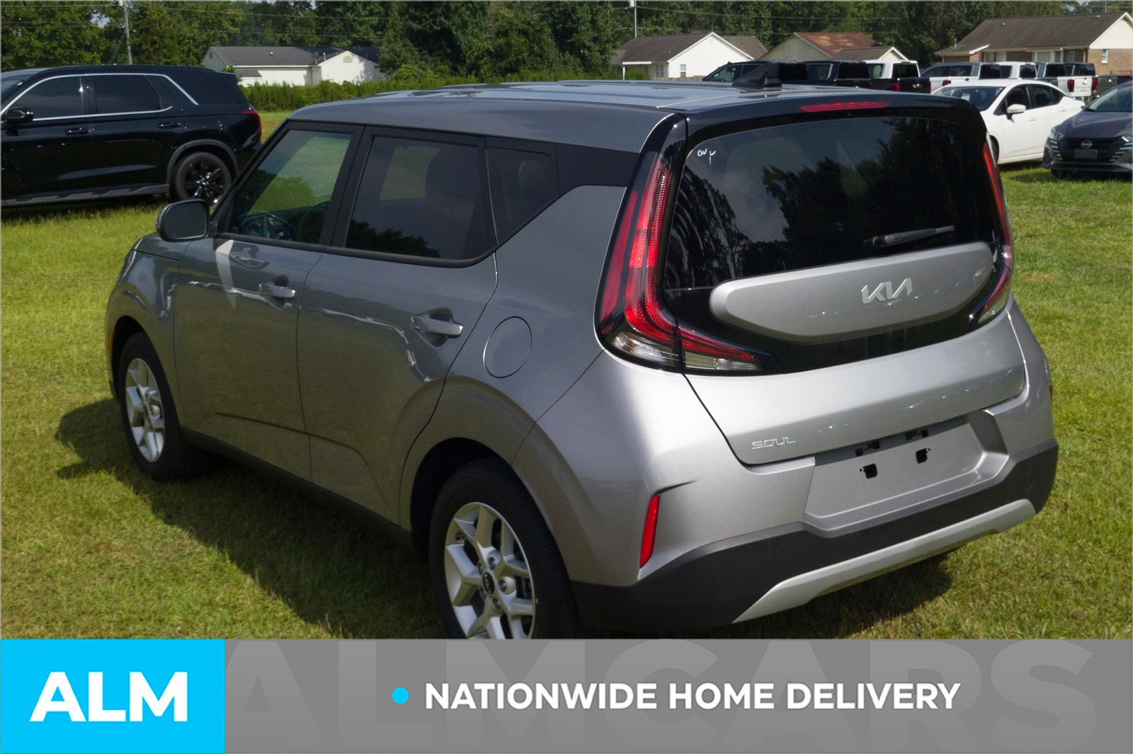 Used 2025 Gray Kia LX image 4