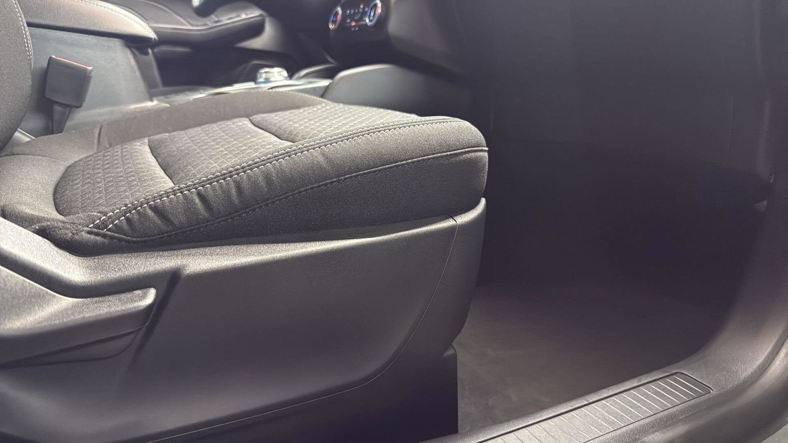 Used Car 2025 Ford Escape  Active For Sale Under $30,000 In Austin, Texas