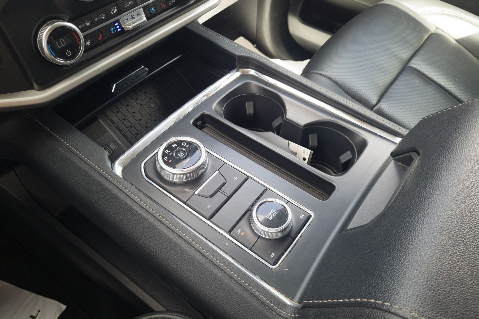 Used 2024 Black Ford XLT image 23