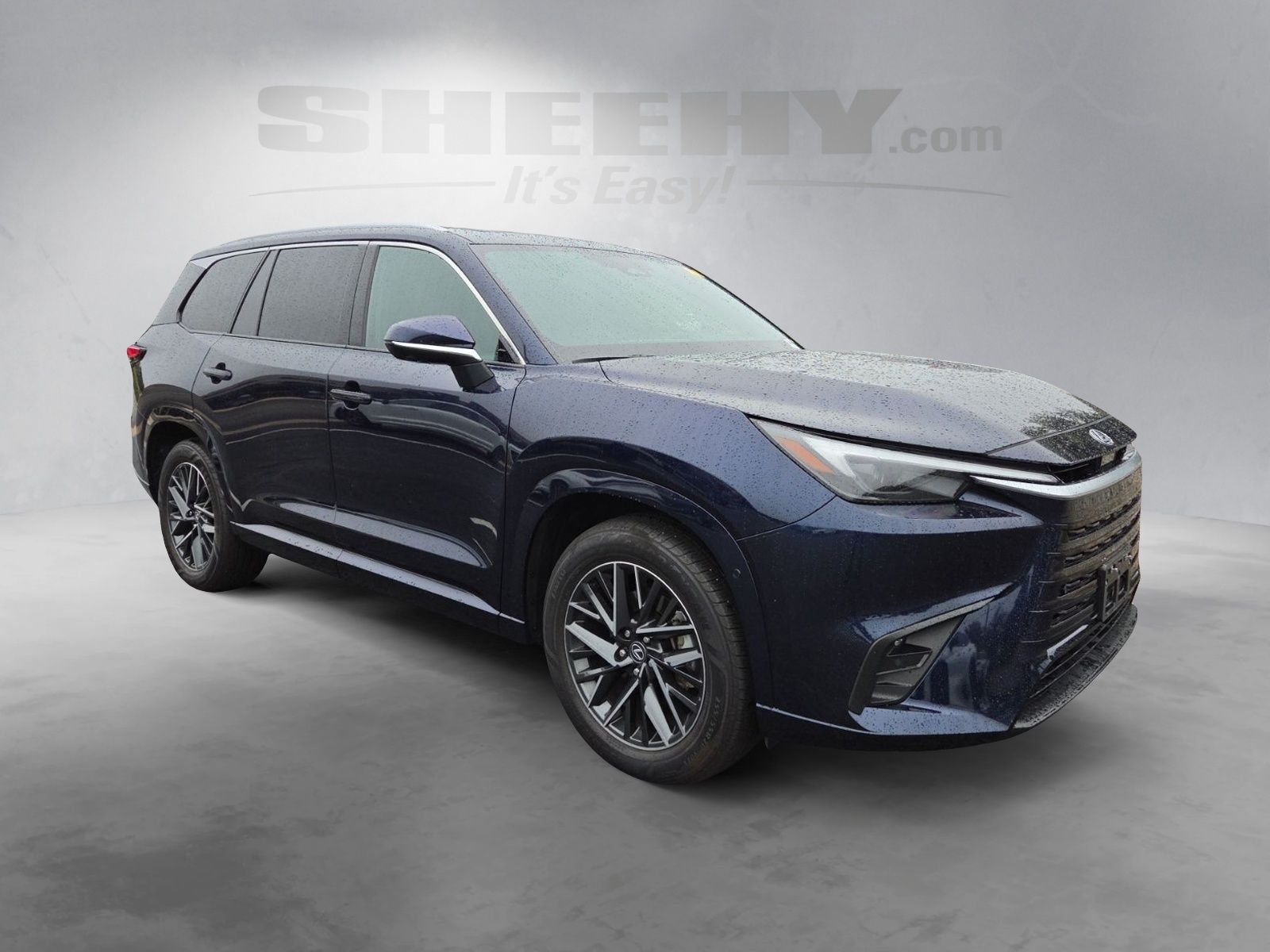 Used 2025  Lexus 350 Premium image 2