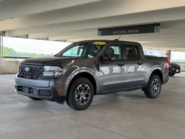 New 2025 Carbonized Gray Metallic Ford XLT image 2
