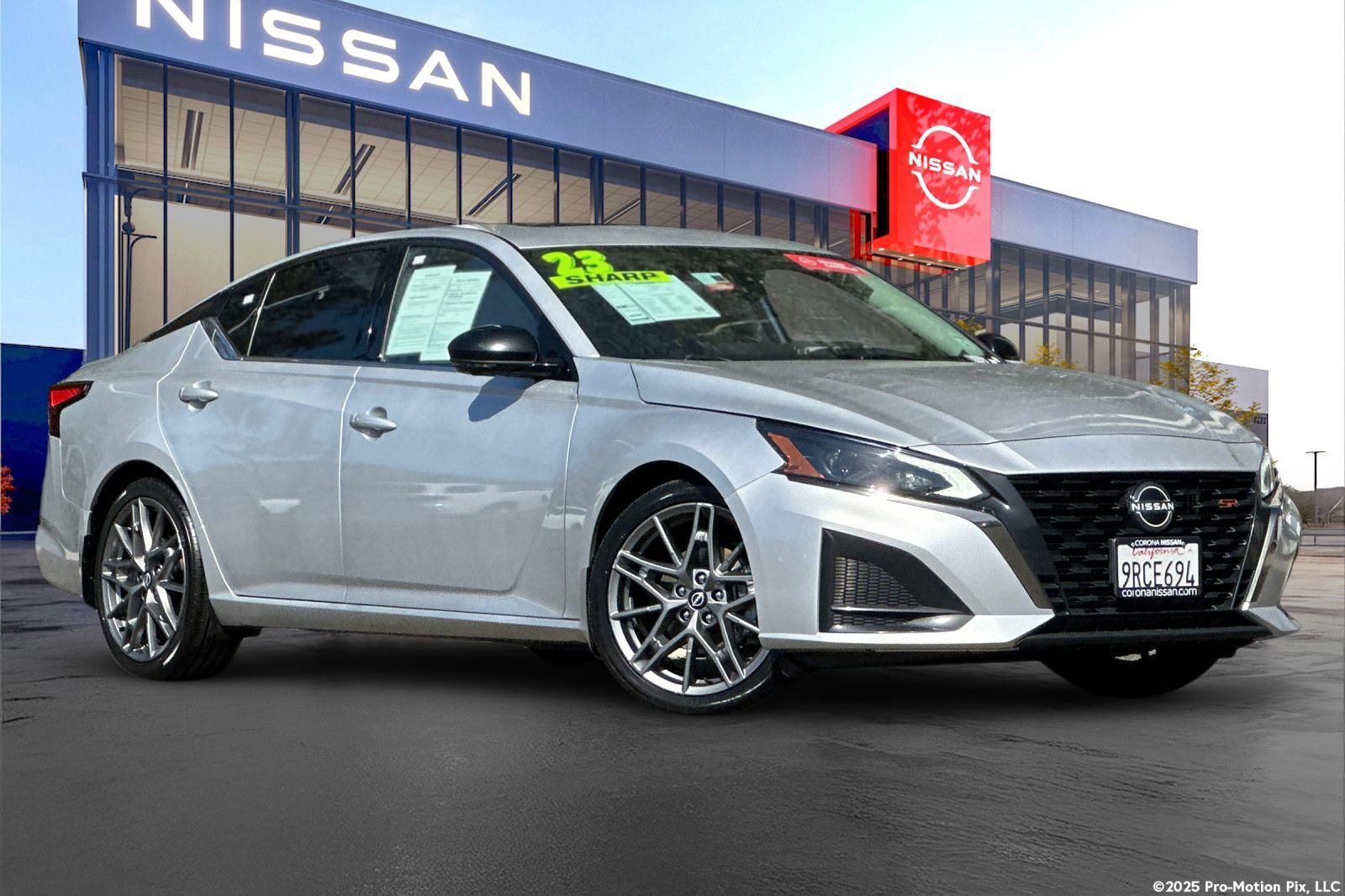 Brilliant Silver Metallic 2023 Nissan Altima Sedan Front-Wheel Drive Continuously Variable Transmission
