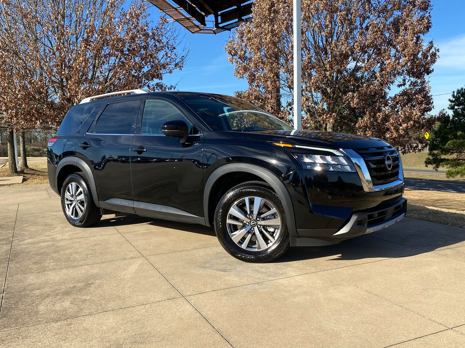 2025 Nissan Pathfinder SL 4WD