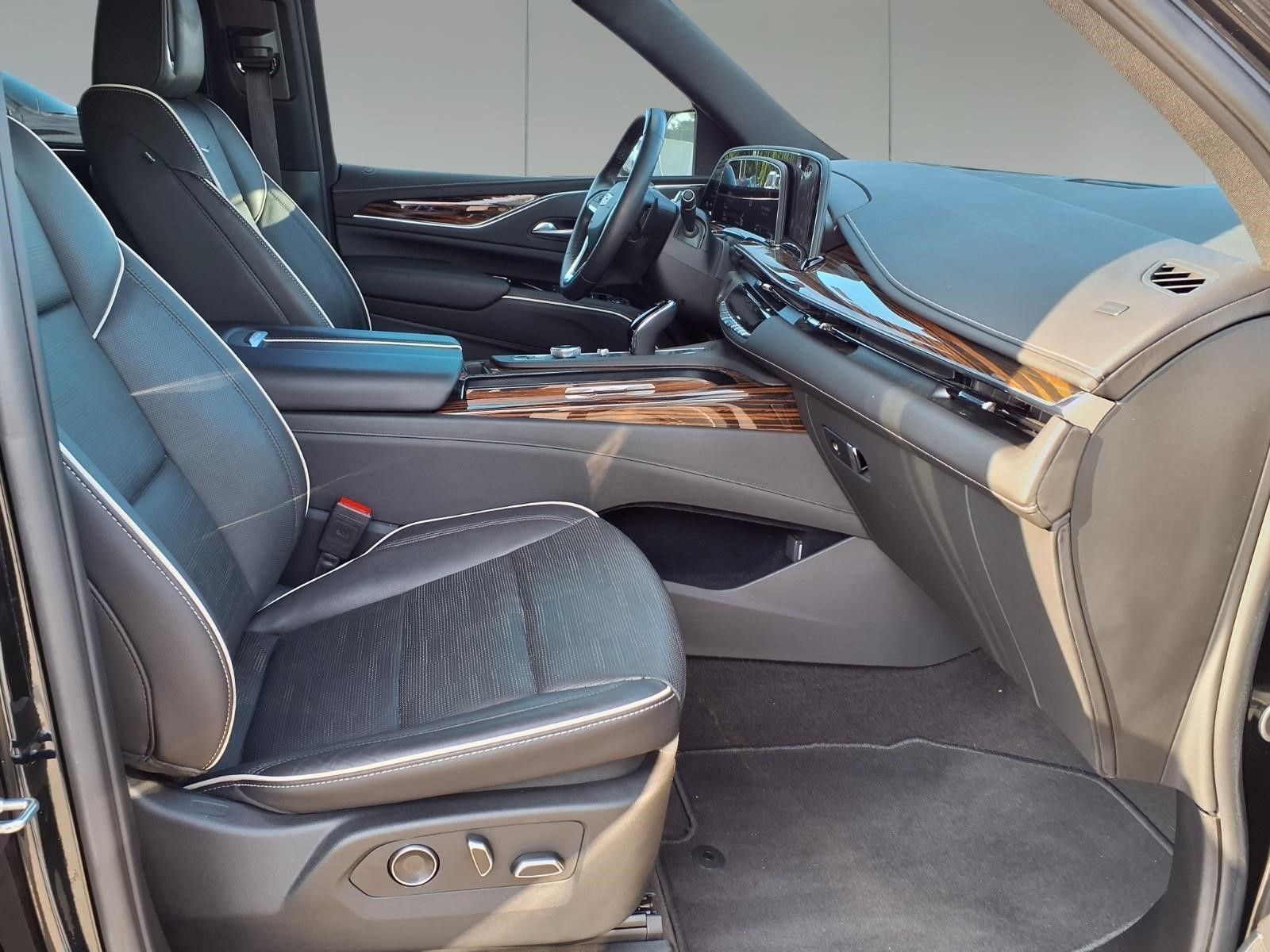 2024 Cadillac Escalade Premium Luxury Black at Bayway Cadillac Southwest