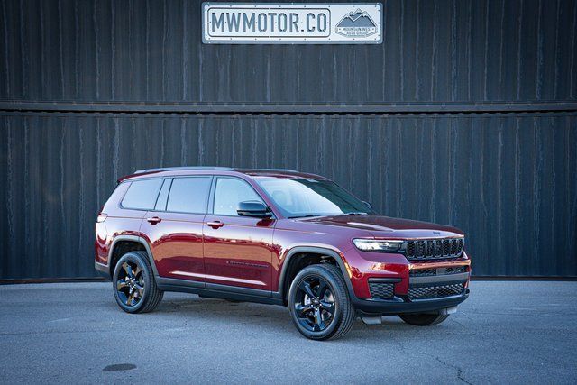 2025 Jeep Grand Cherokee L Altitude's photo