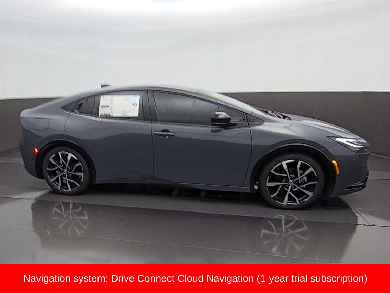 2026 Toyota Prius Plug-in Hybrid XSE - Photo 8