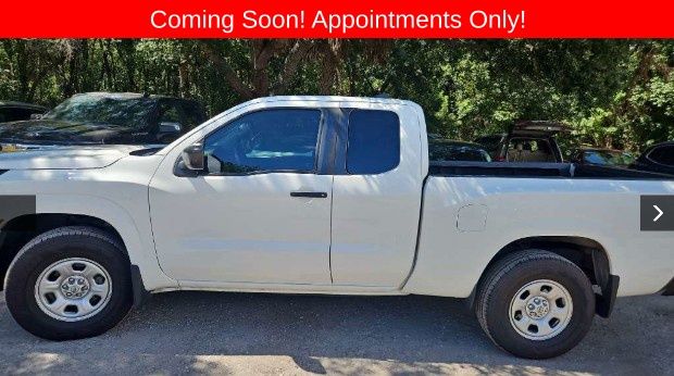 Glacier White 2022 Nissan Frontier S King Cab 4WD Pickup Truck Four-Wheel Drive 9-Speed Automatic