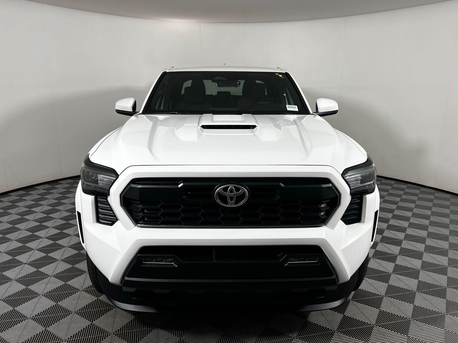 2025 Toyota Tacoma TRD Sport 2