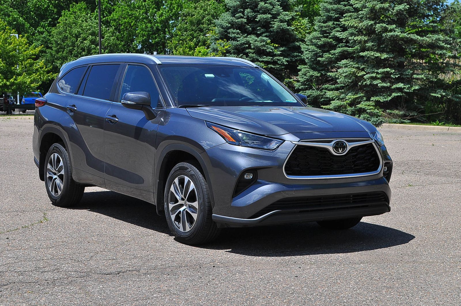 2023 Toyota Highlander XLE AWD