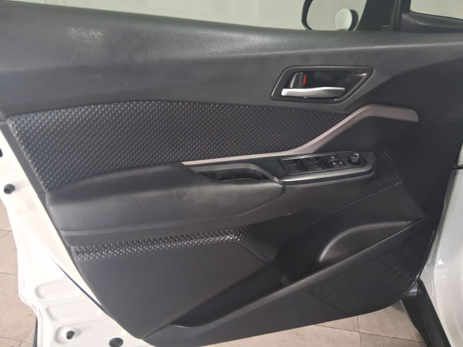 Used Car 2020 Toyota C-hr  For Sale Under $20,000 In Austin, Texas