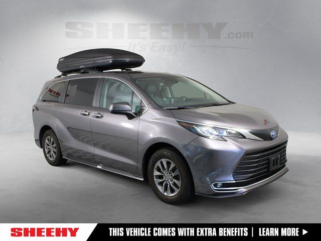 2023 Toyota Sienna XLE