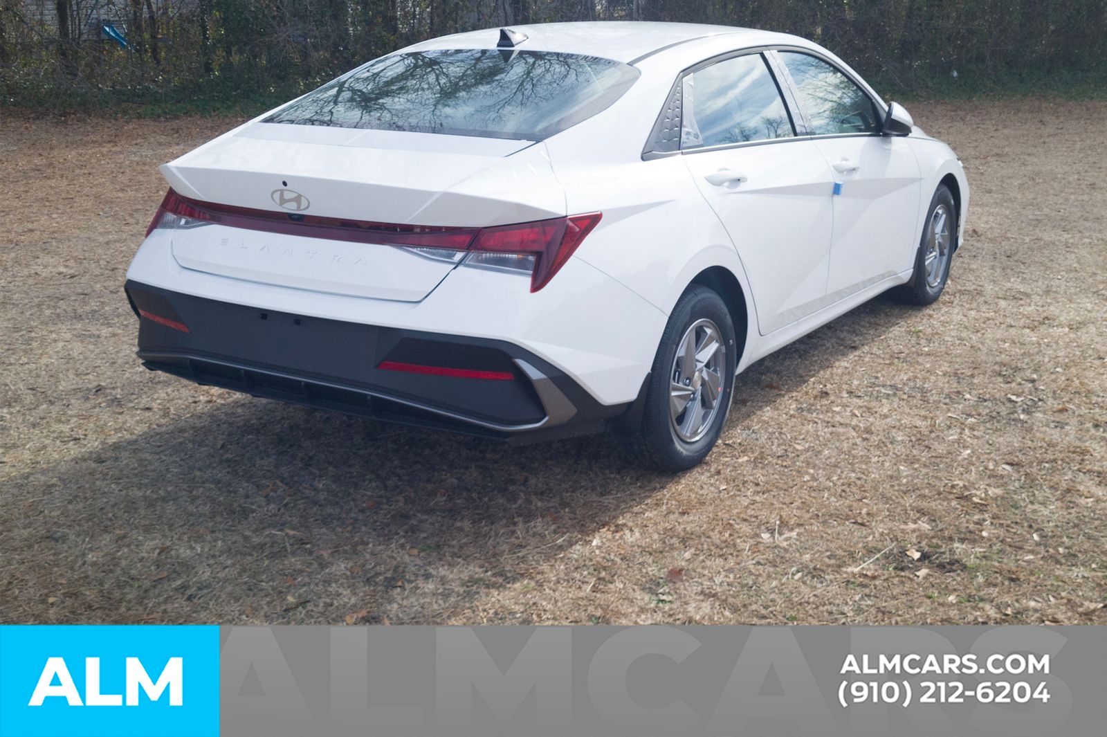 Used 2026 White Pearl Hyundai SE image 5
