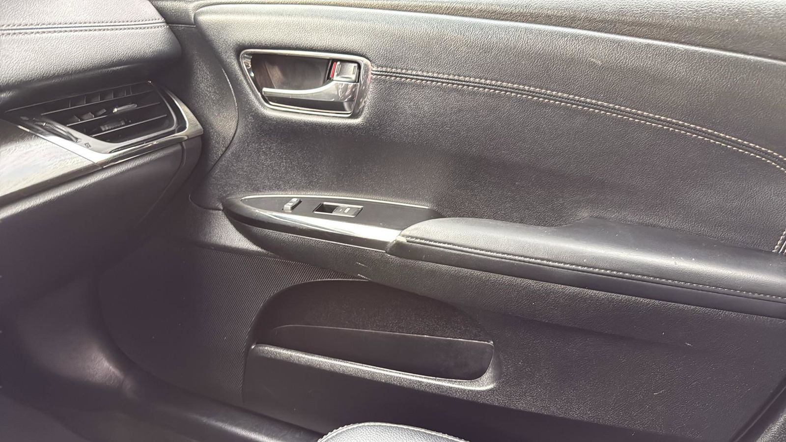 Used Car 2018 Toyota Avalon  Xle Plus For Sale Under $20,000 In Austin, Texas