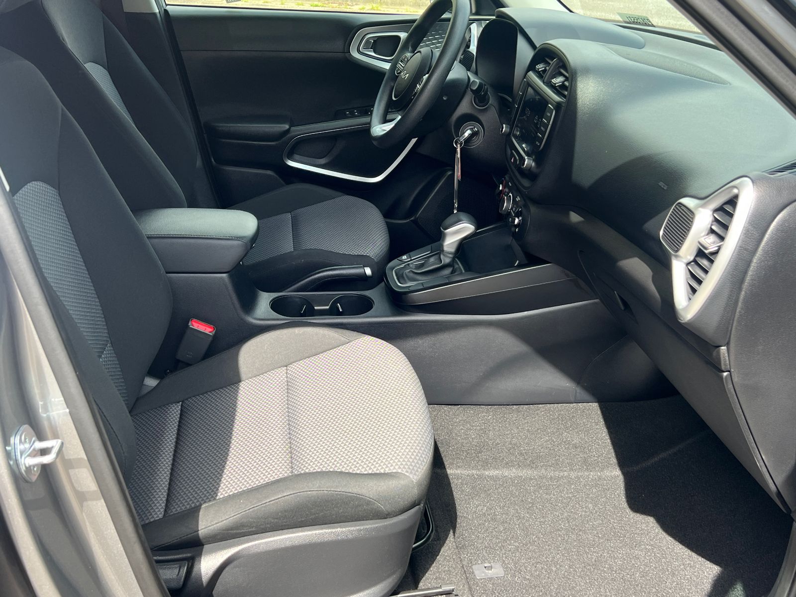 2023 Kia Soul LX photo 8