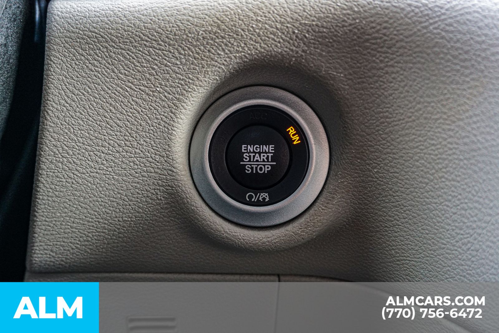 Used 2024 Black Chrysler Touring L image 32