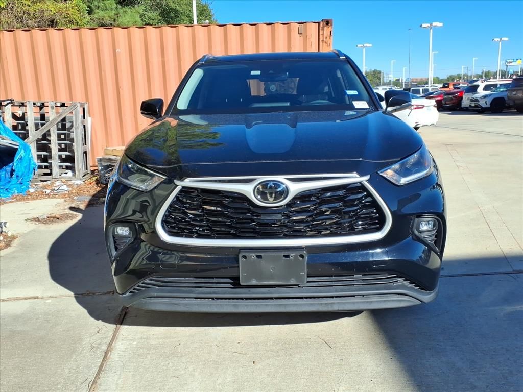 2021 Toyota Highlander XLE Black at Don McGill Toyota