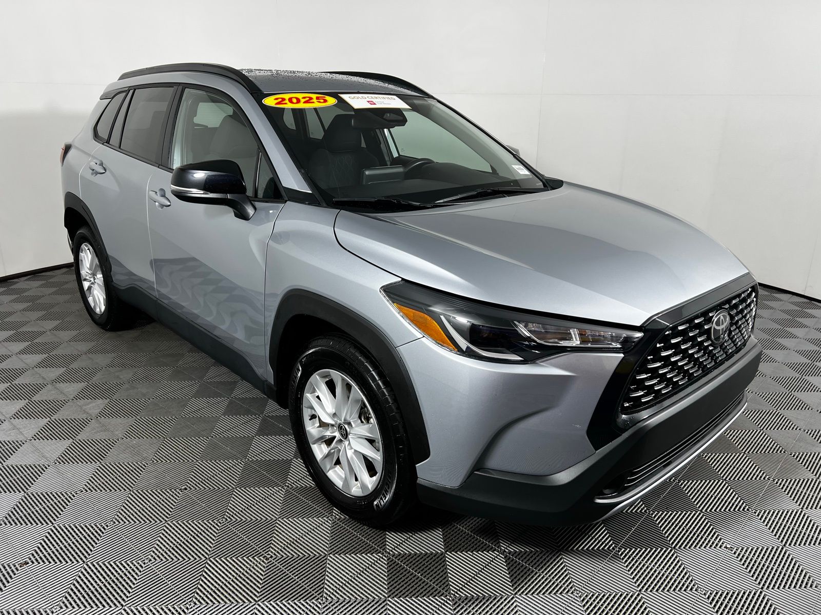 Thumbnail: 2025 Toyota Corolla Cross - 3