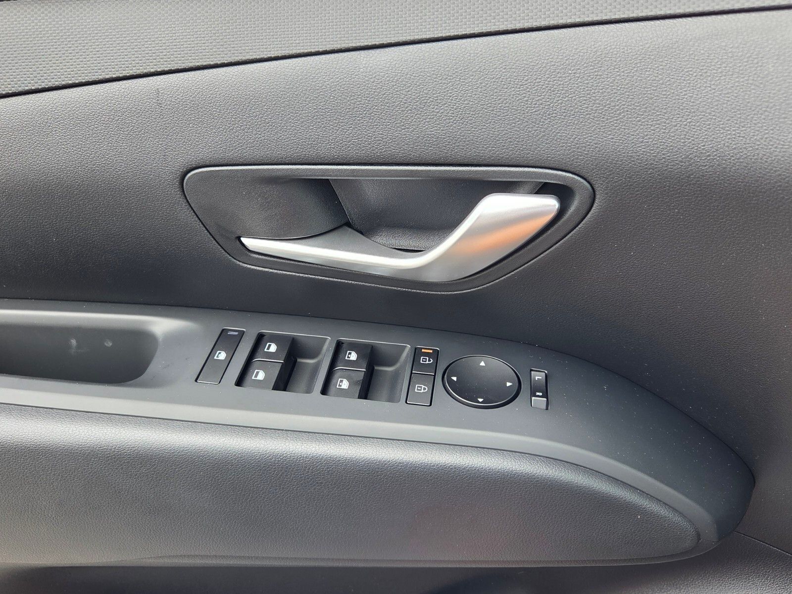 New 2026 Gray HYUNDAI SEL image 26