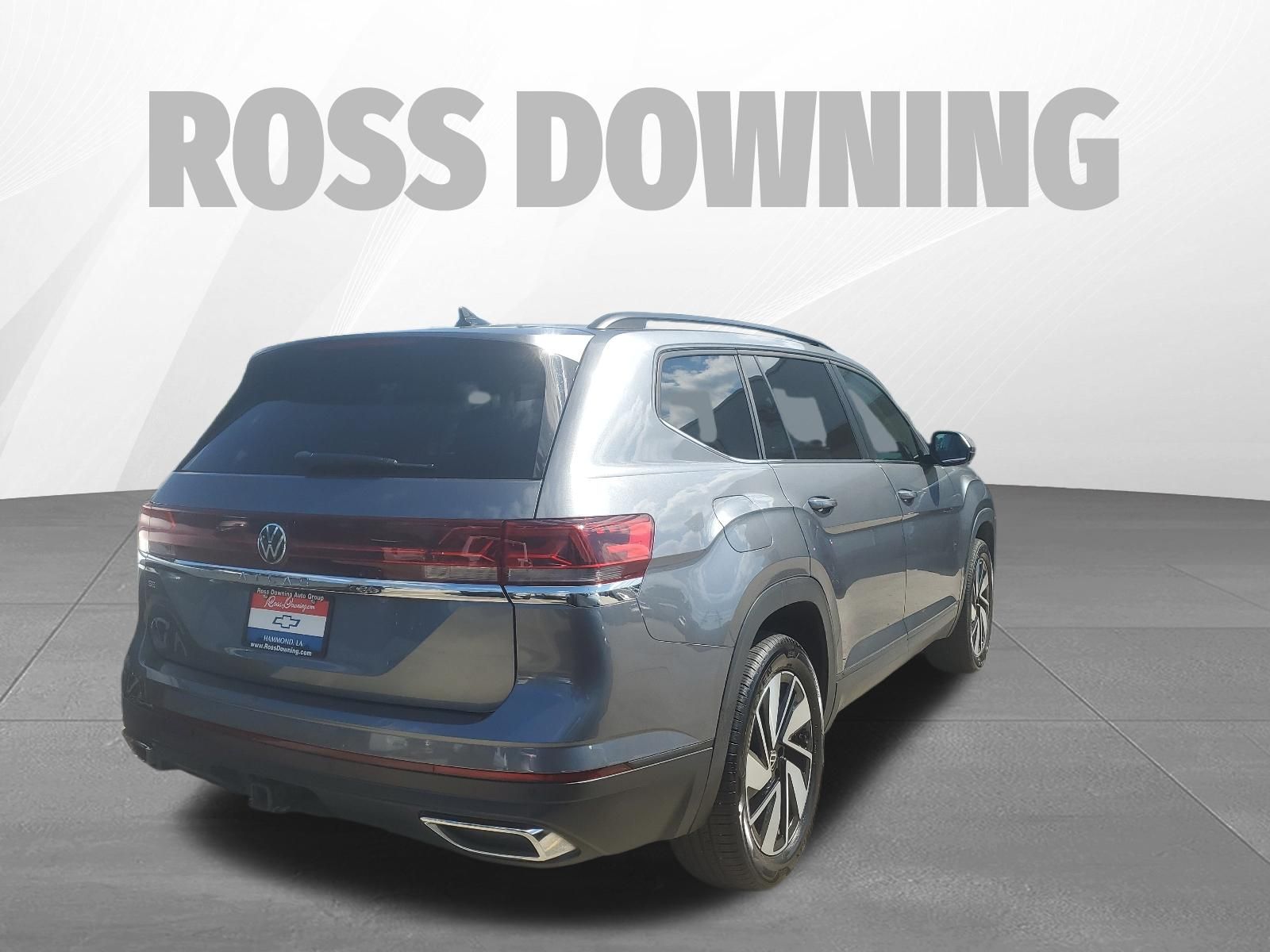 2025 Volkswagen Atlas 2.0T SE w/Technology - 3