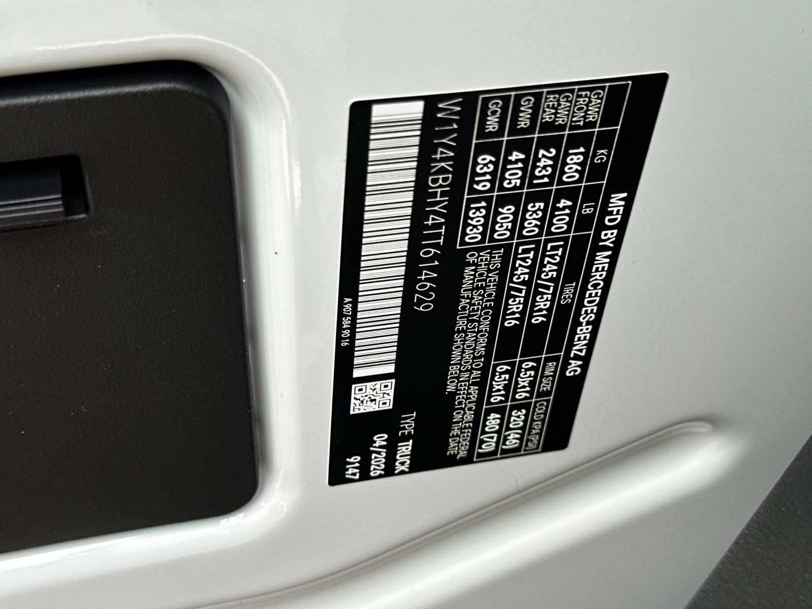 new 2026 Mercedes-Benz Sprinter 2500 car