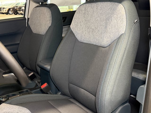 New 2026 Oxford White Ford XLT image 21