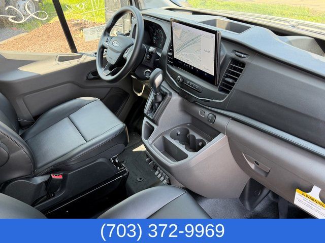 New 2025 Oxford White Ford Base image 5
