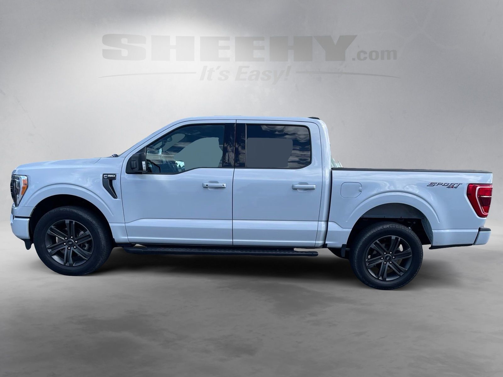Certified Used 2022 White Metallic Ford XLT image 7