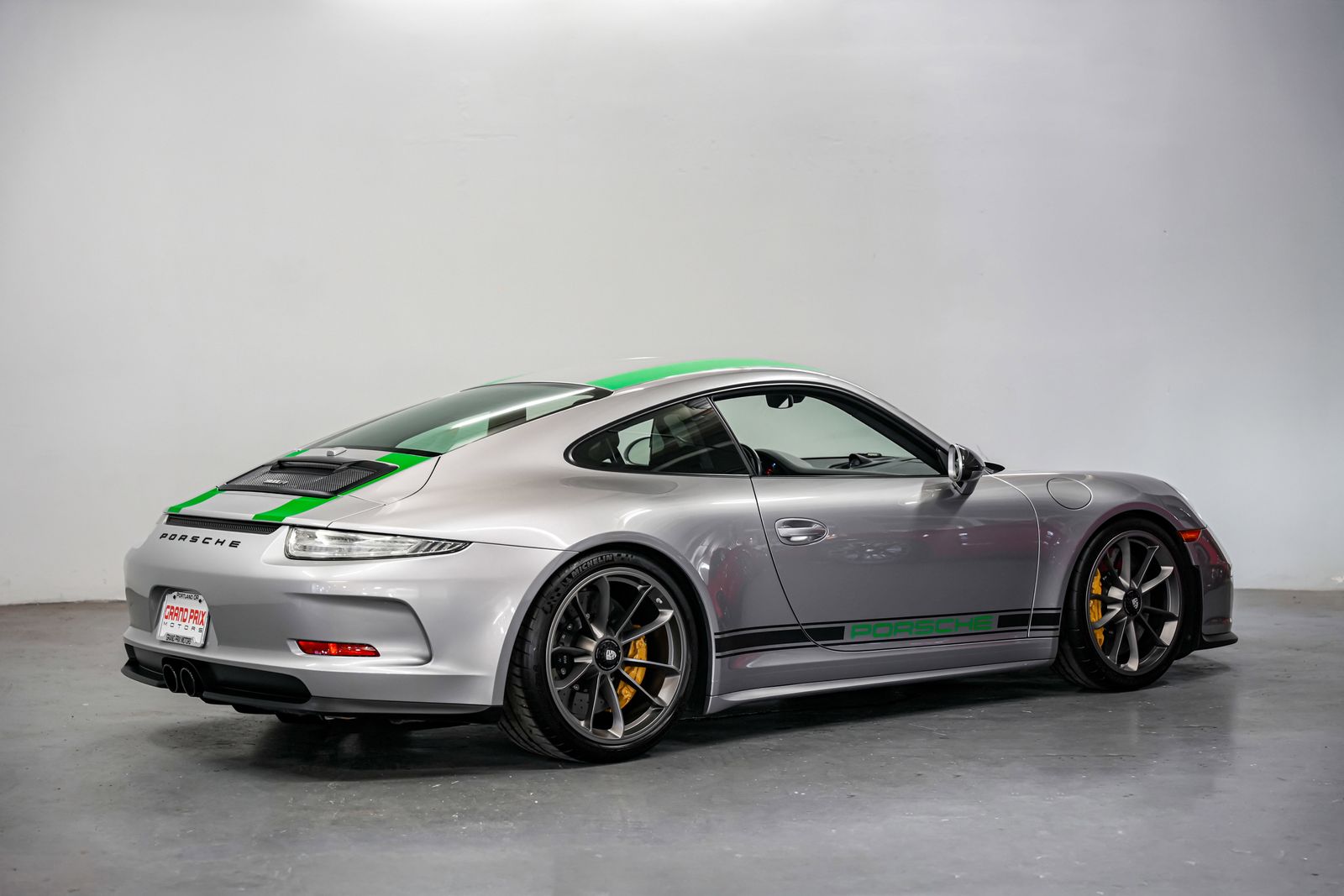 2016 Porsche 911 R — photo 3