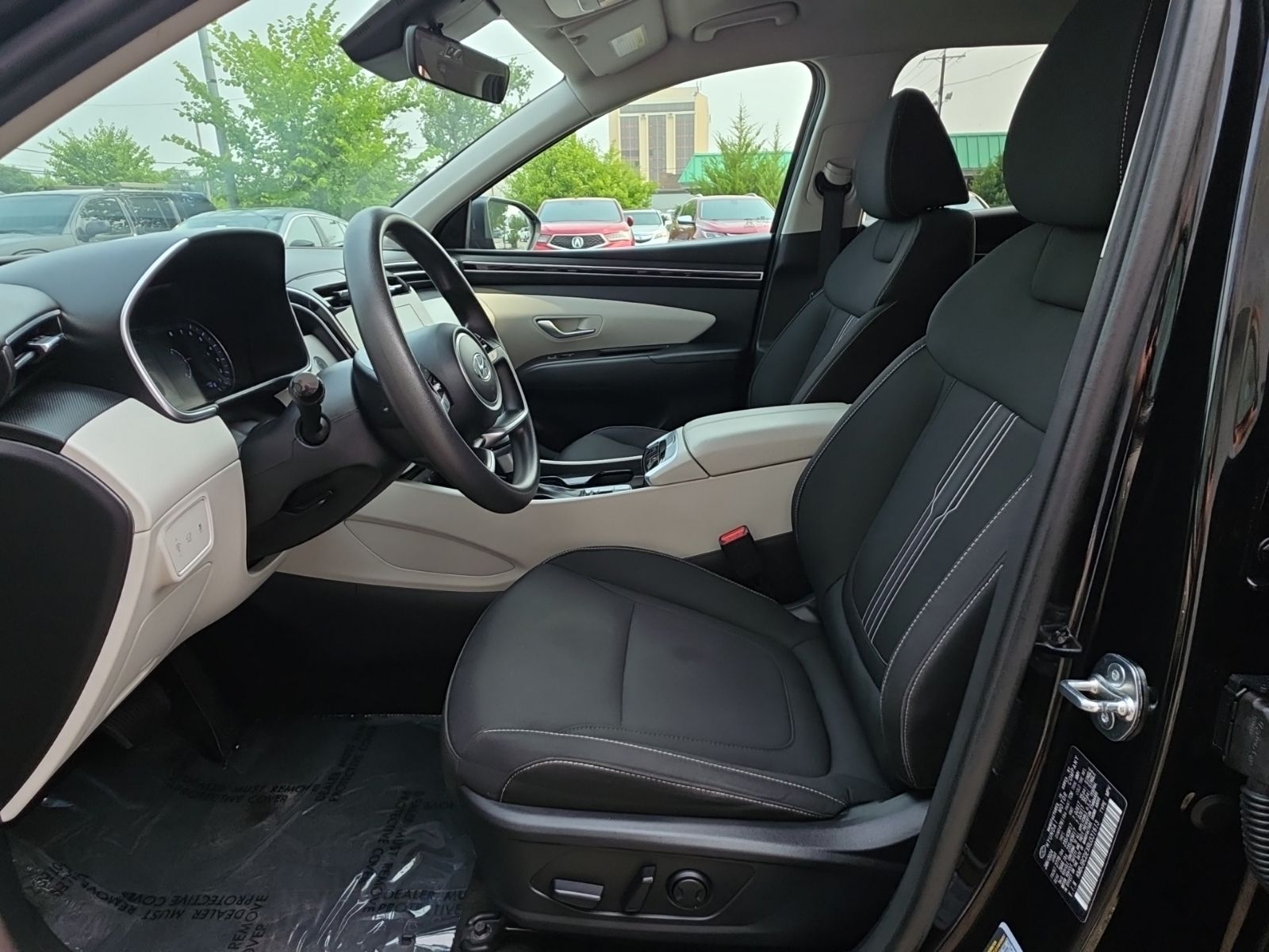 Used 2024 Black Hyundai SEL image 9