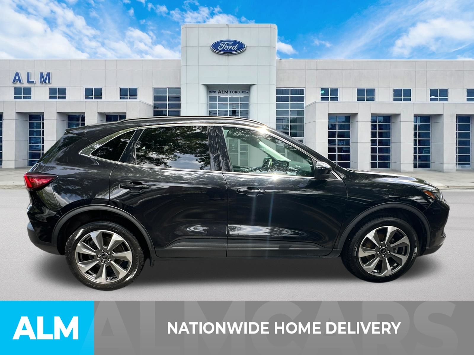 Used 2024 Agate Black Metallic Ford Platinum image 4
