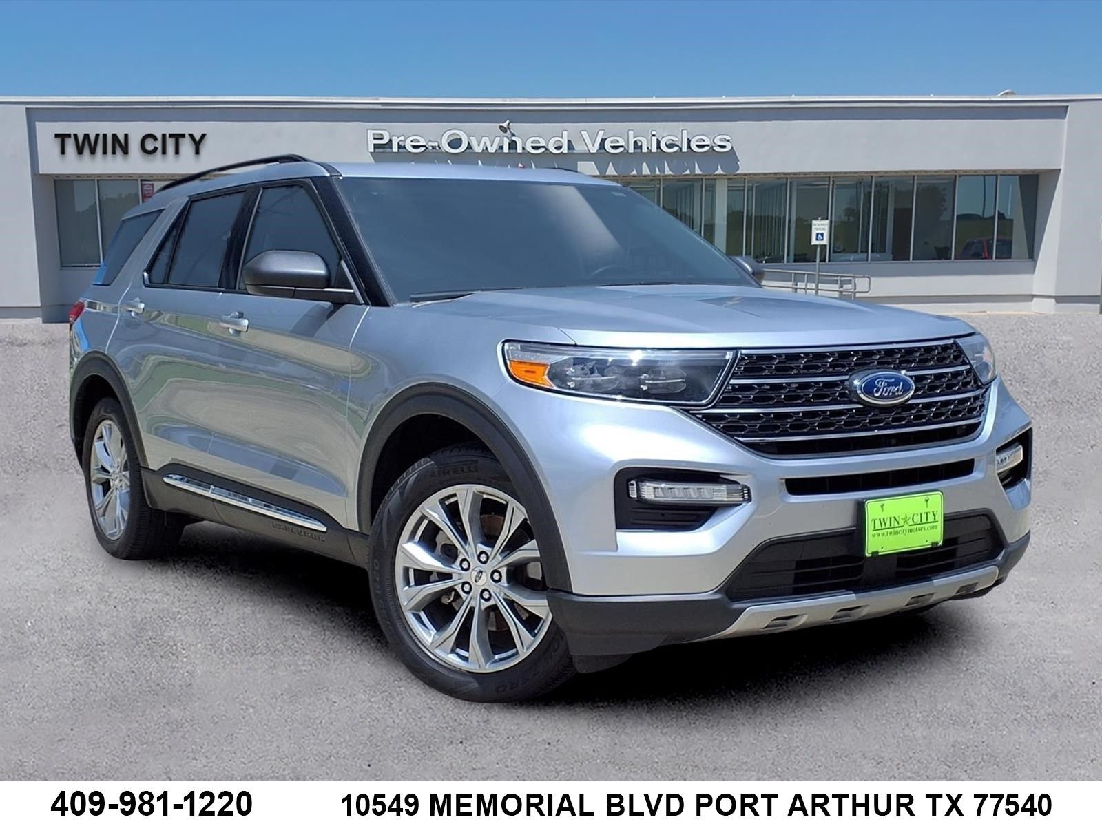 2023 Ford Explorer XLT RWD's photo