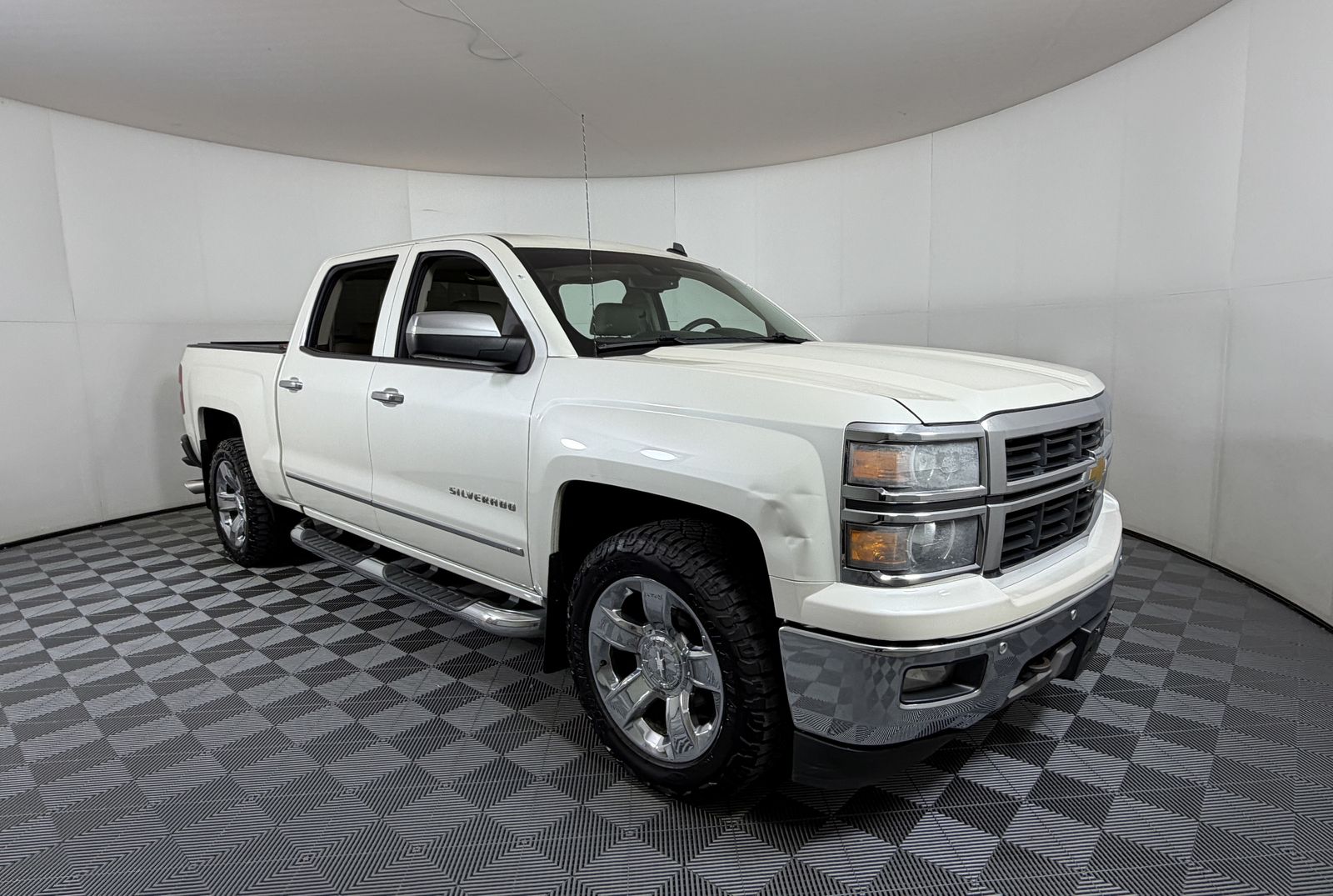 2014 Chevrolet Silverado 1500 LTZ Crew Cab RWD