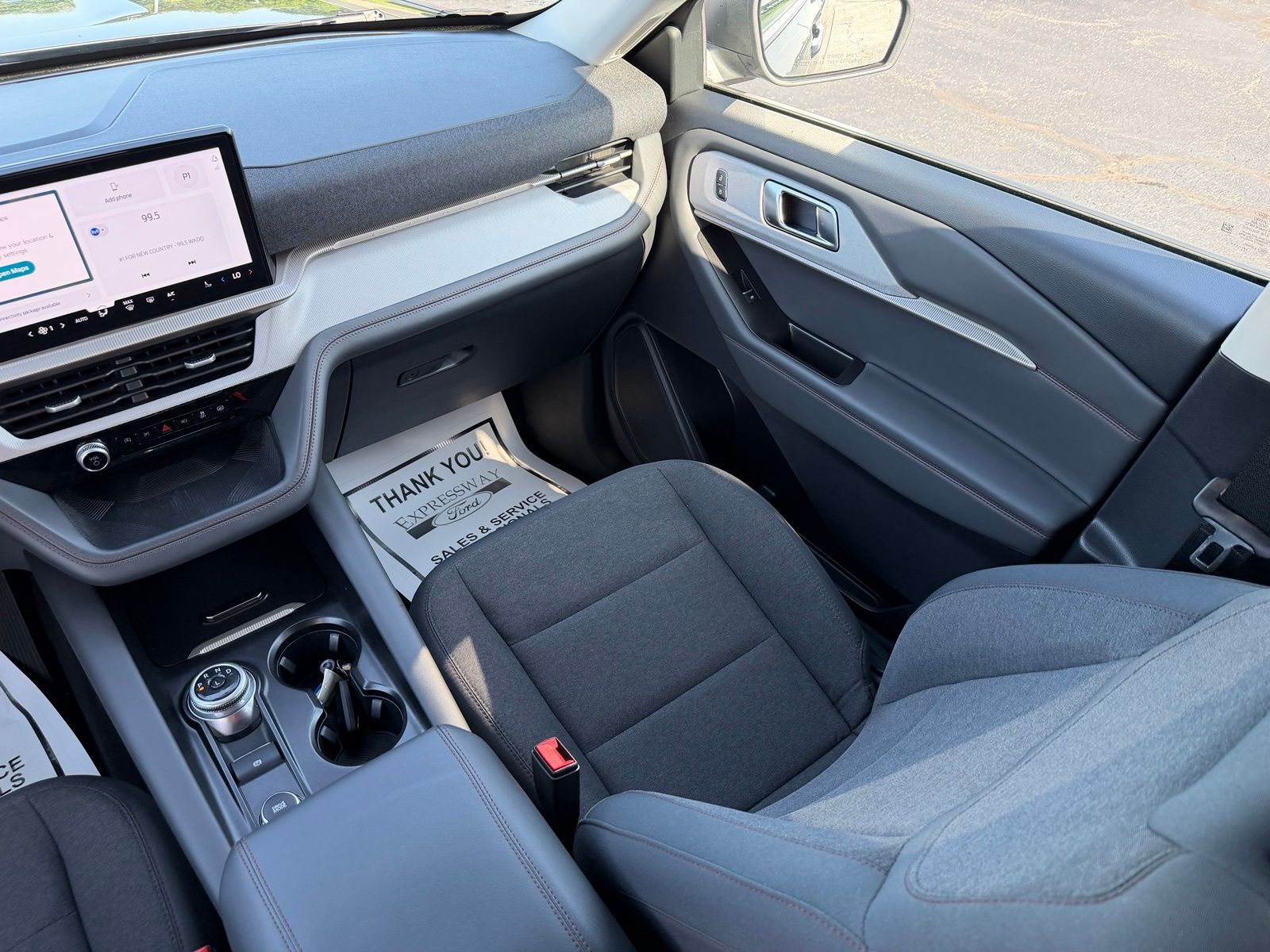 2025 Ford Explorer image 18
