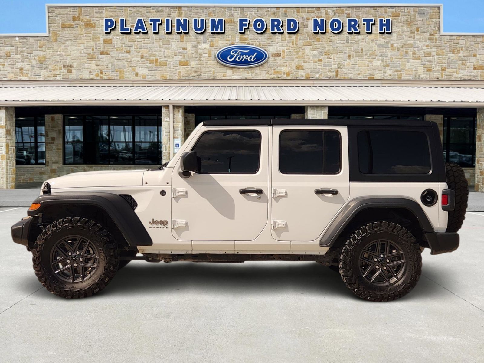 View vehicle photo 3