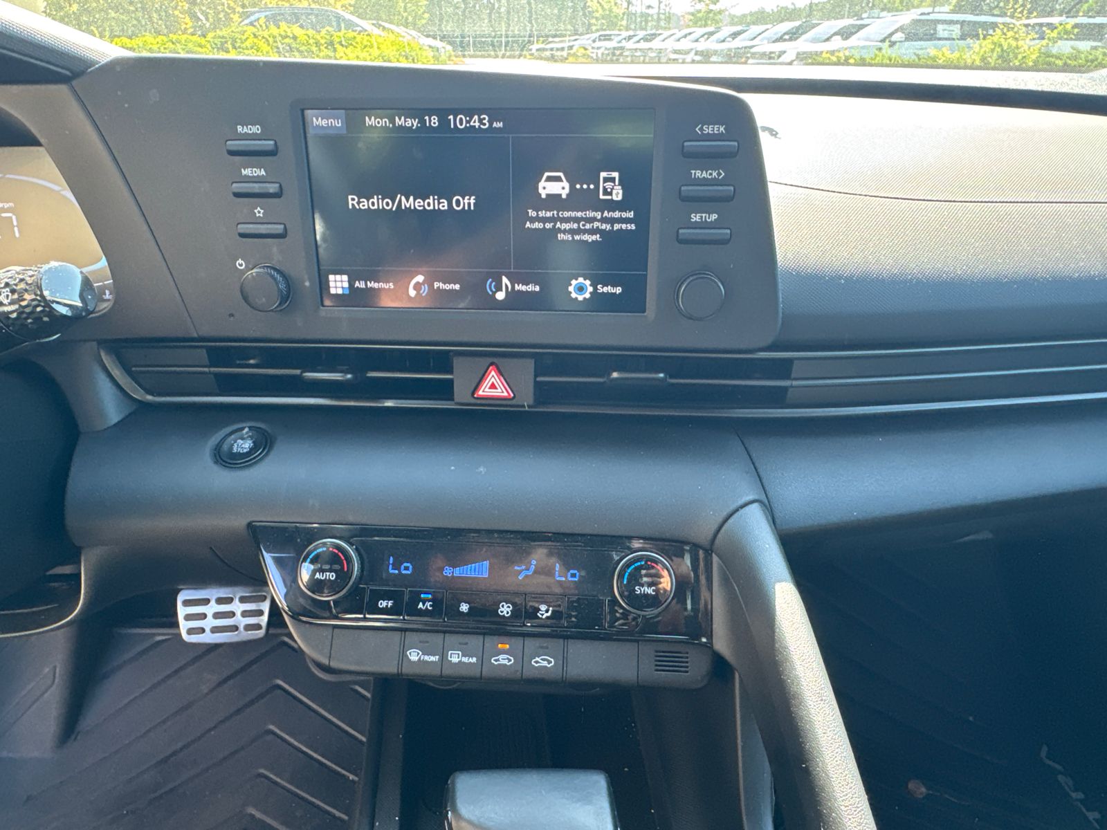 Used 2025 Gray Hyundai SEL Sport image 28