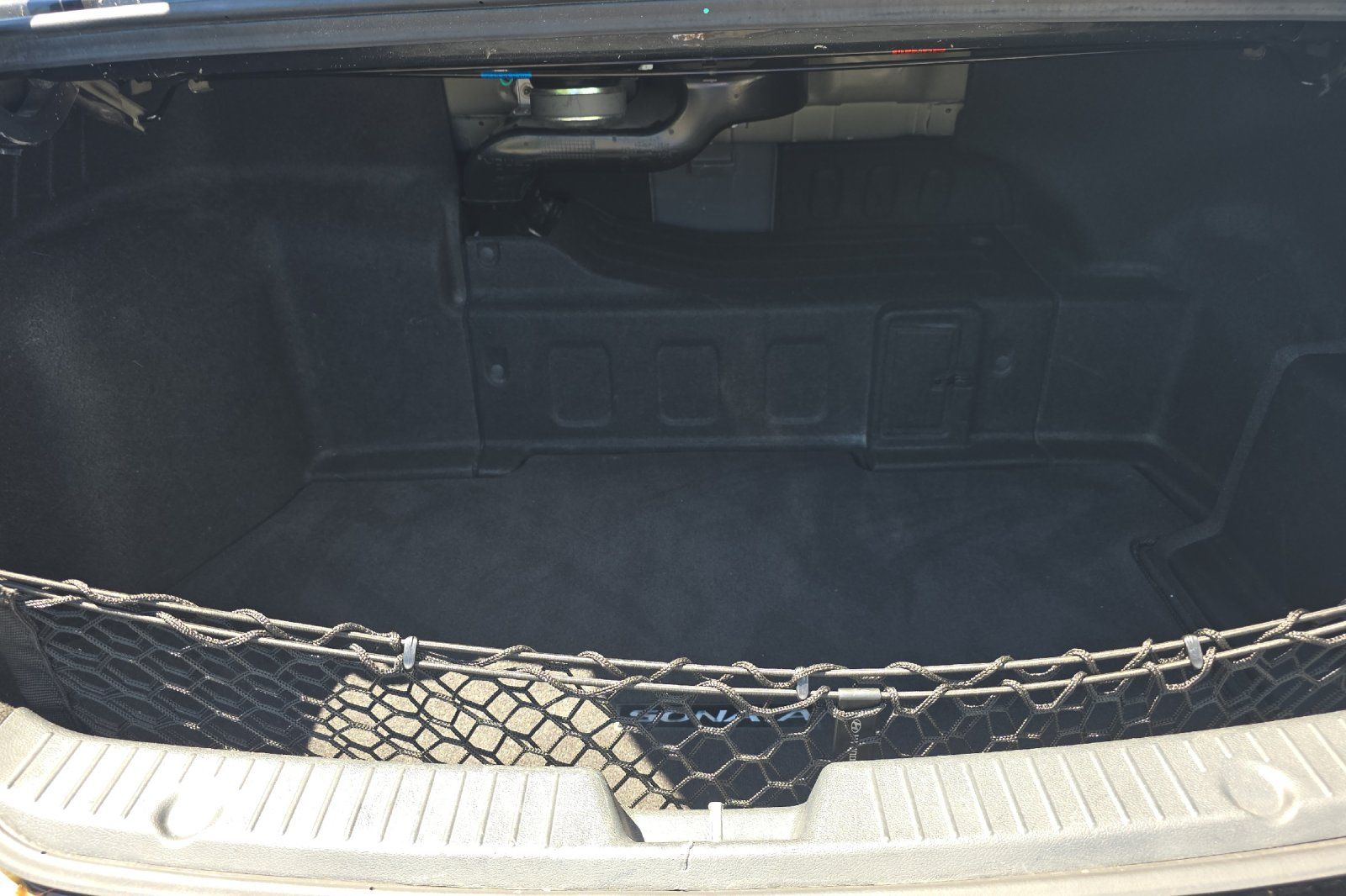 Used 2014 Black Hyundai Limited image 32