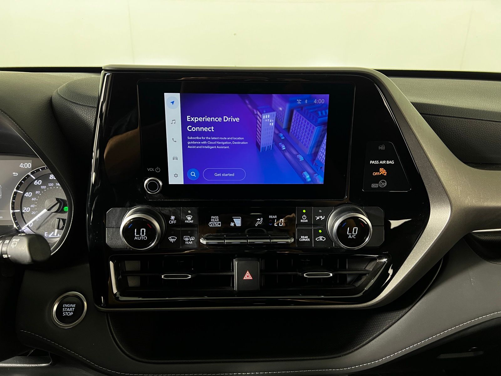 Thumbnail: 2024 Toyota Highlander - 18