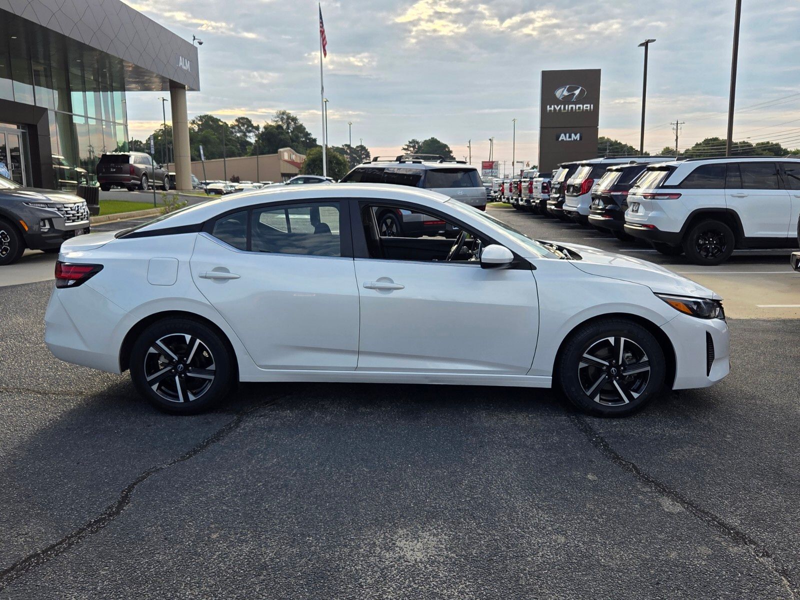 Used 2024 White Nissan SV image 15