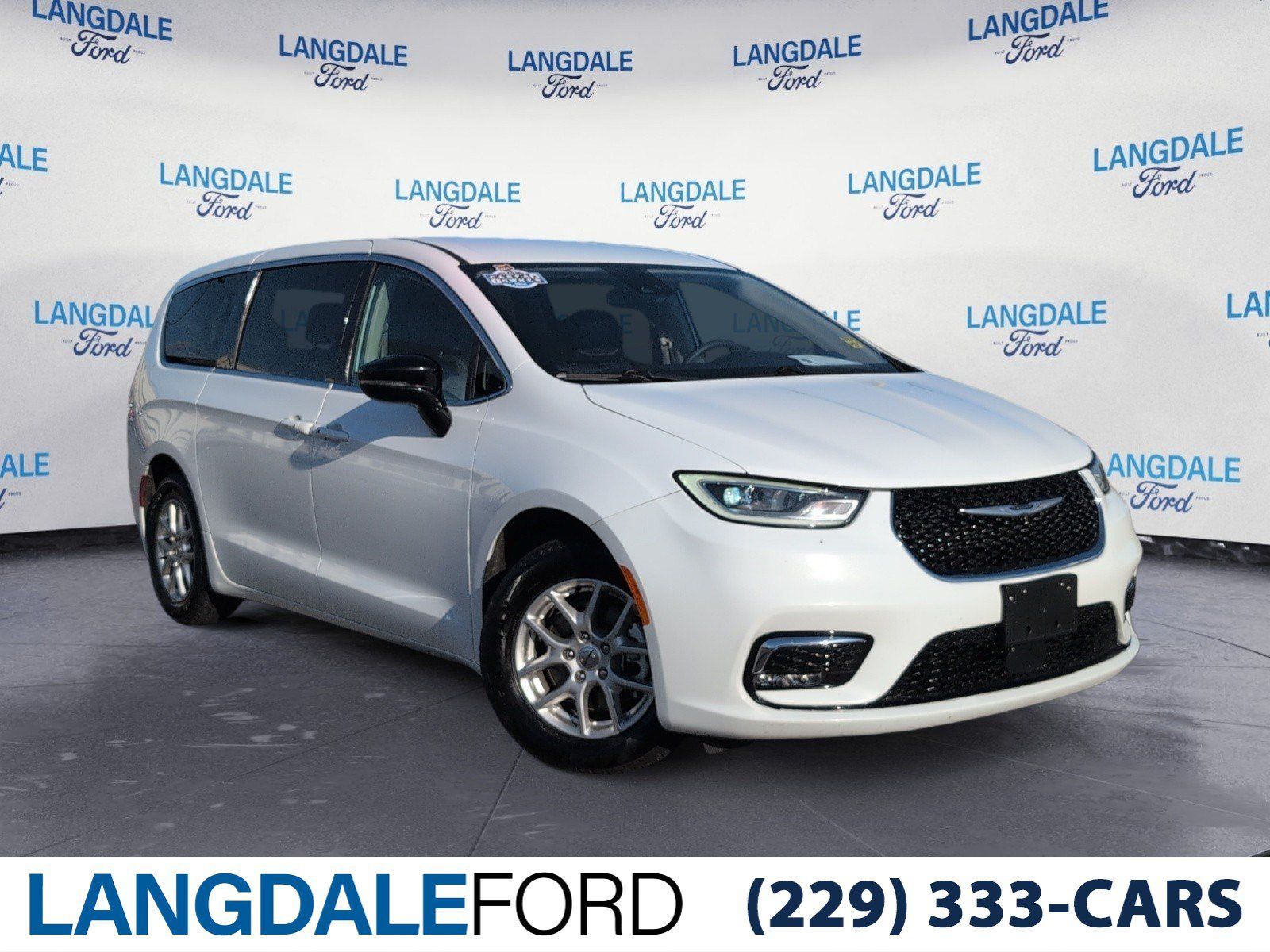  2024 Chrysler Pacifica Touring L FWD   