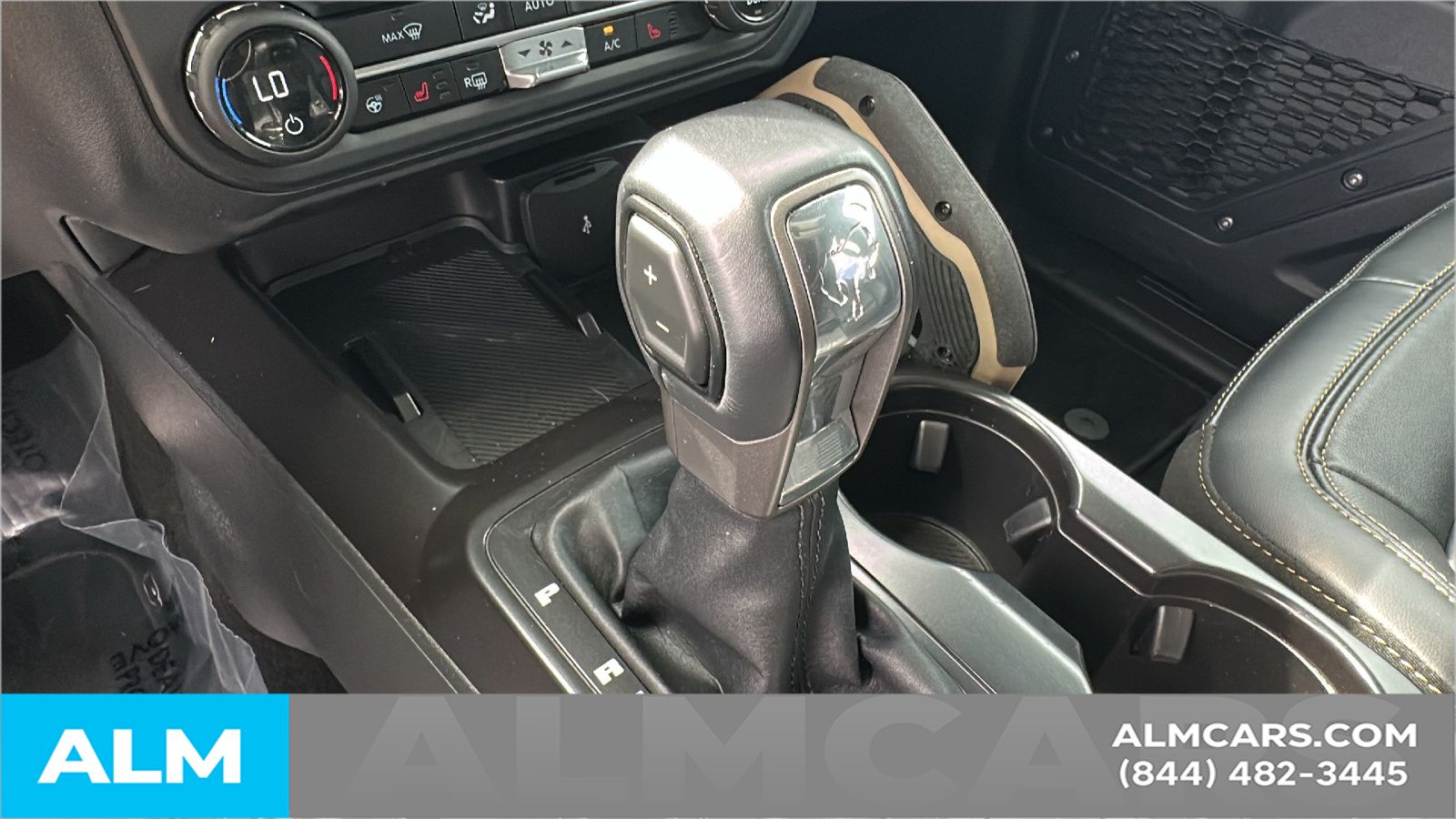 Used 2025 Shadow Black Ford Badlands image 35
