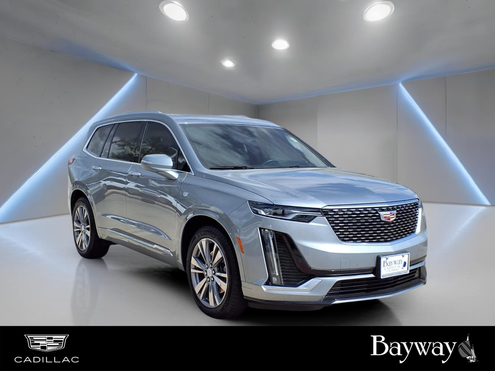 2025 Cadillac XT6 Premium Luxury - 4
