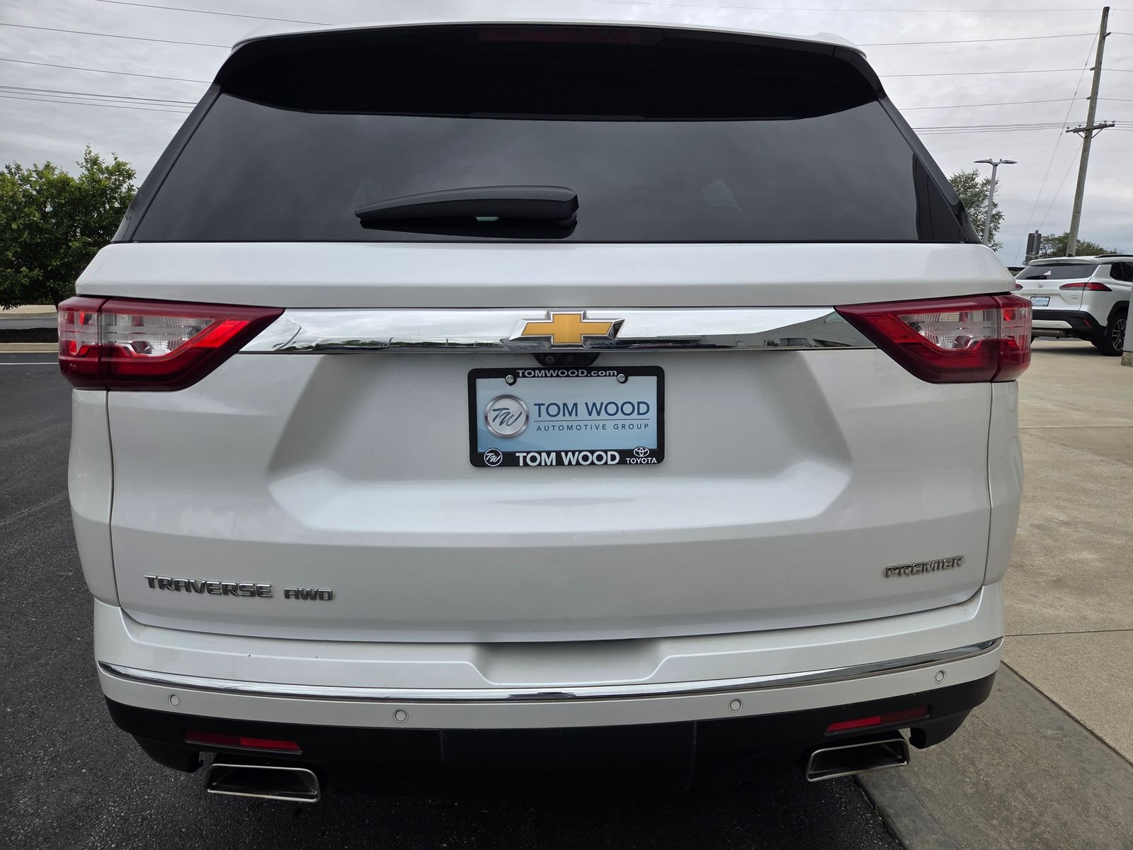 used 2021 Chevrolet Traverse car, priced at $27,244
