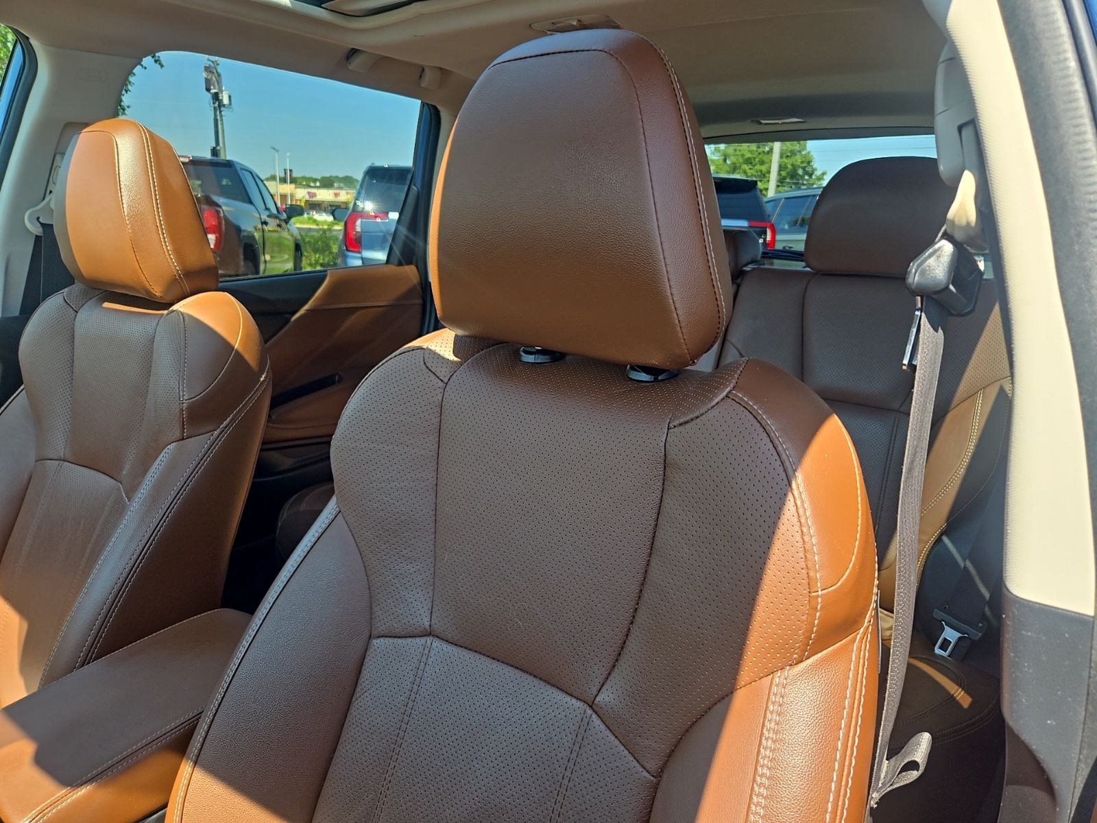 Used 2019 Blue Subaru Touring image 39